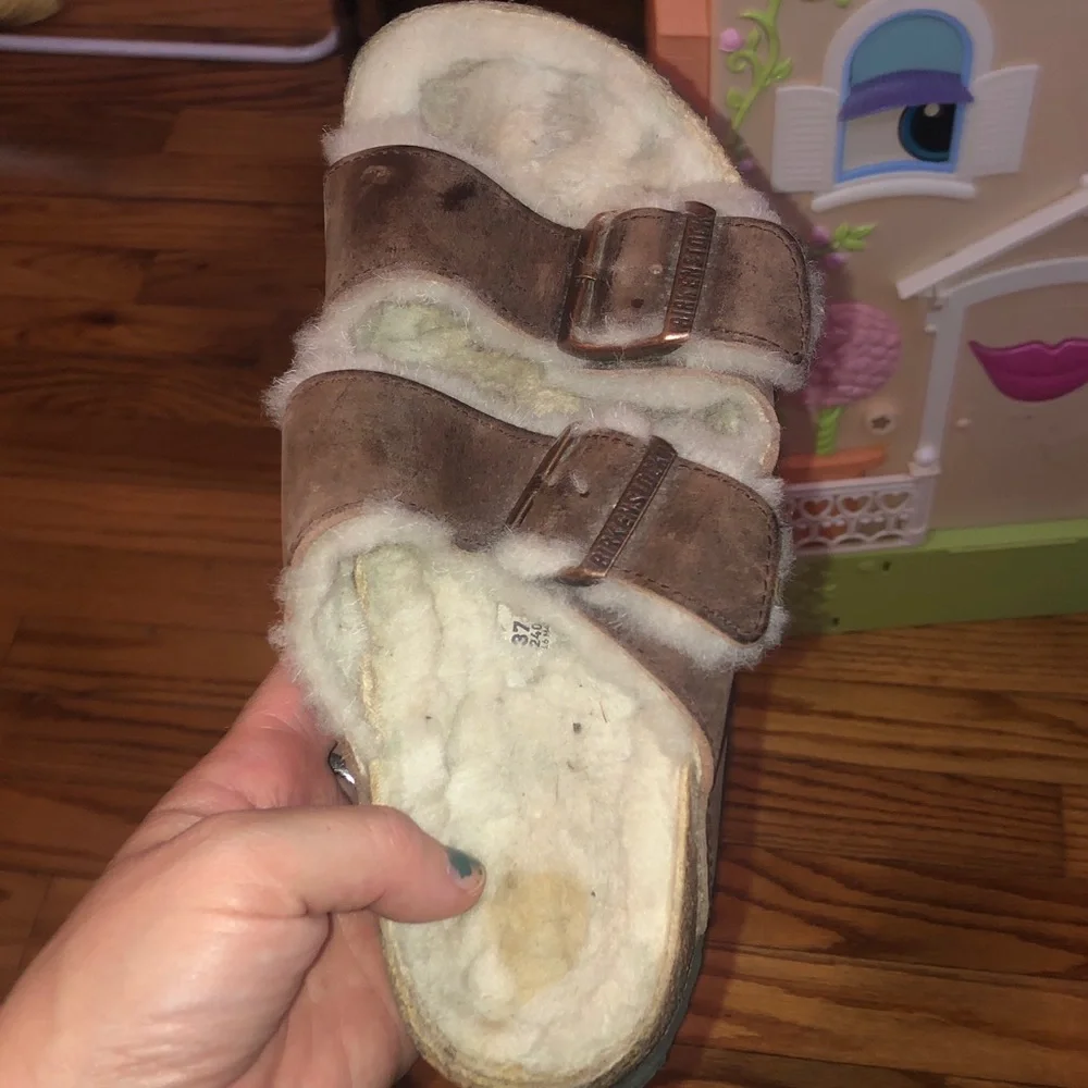 Birkenstock Brown Shearling Sandals - Picture 3 of 3